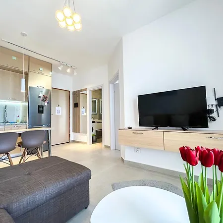 - Sunny - 892 Apartment Durres